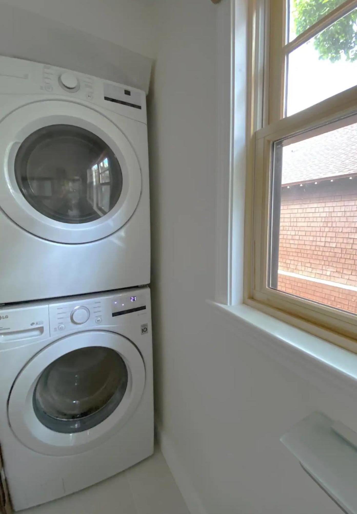 Luxurious Cambridge Room Steps From Harvard U 케임브리지 외부 사진