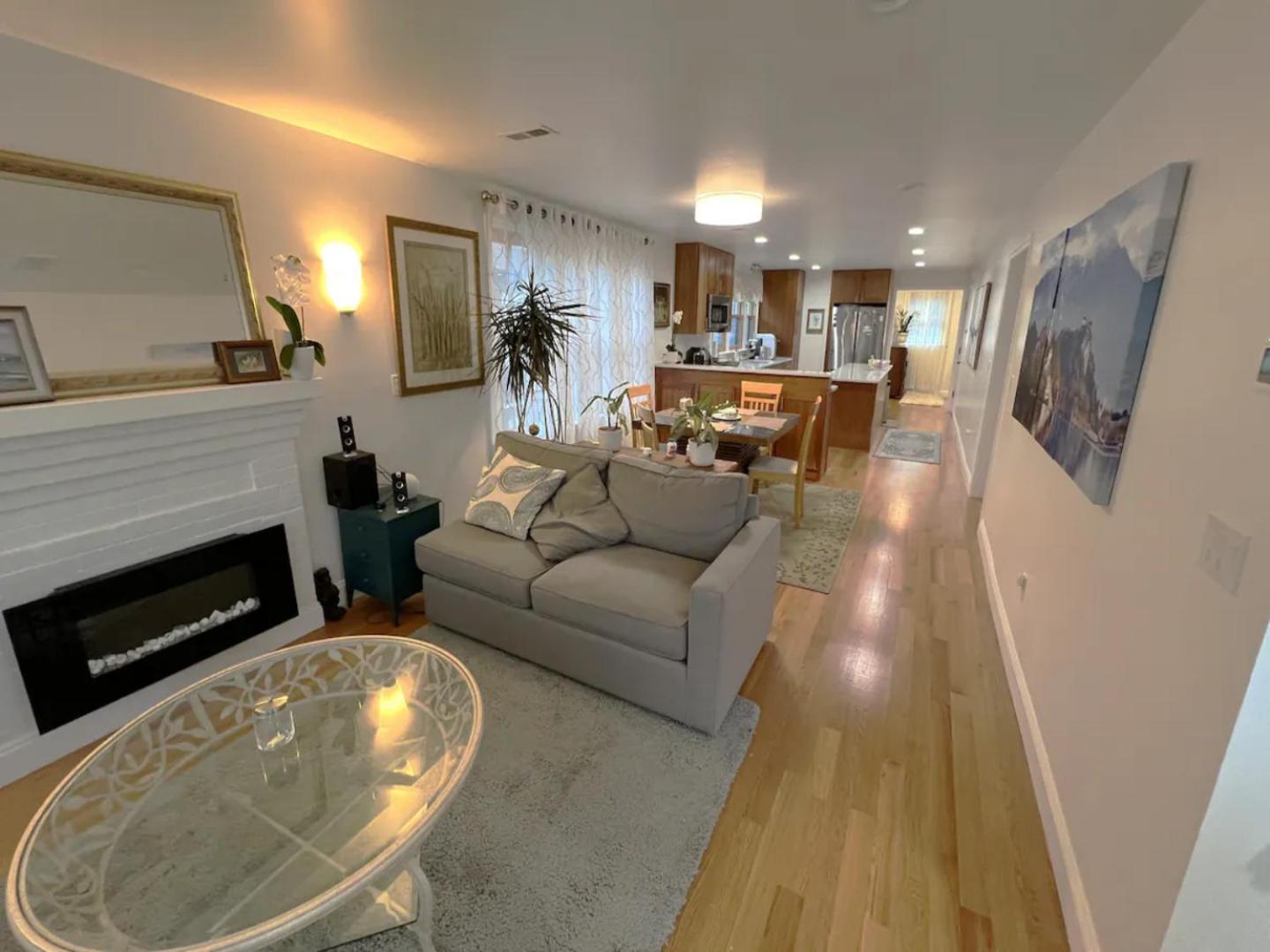 Luxurious Cambridge Room Steps From Harvard U 케임브리지 외부 사진